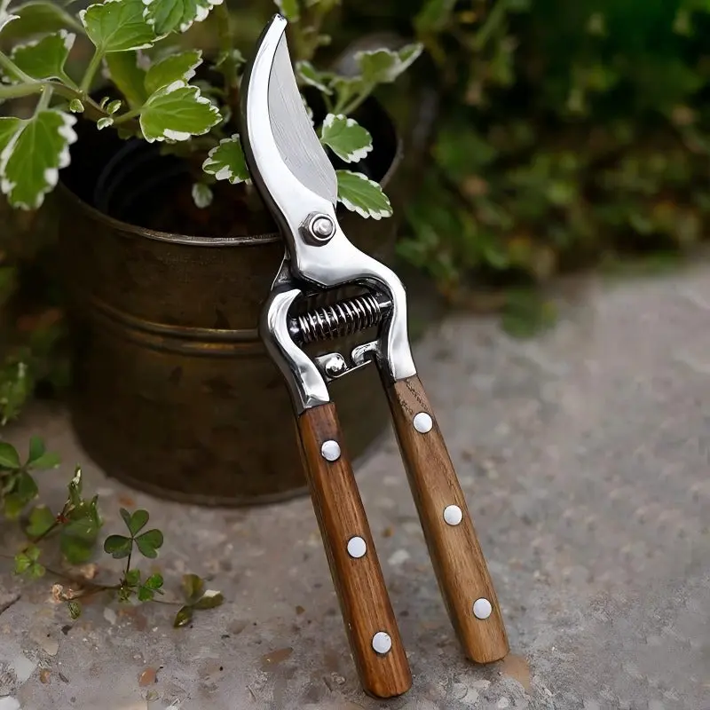 Hand-Forged Multipurpose Garden & Kitchen Shears Hand-Forged Multipurpose Garden & Kitchen Shears - Image 6